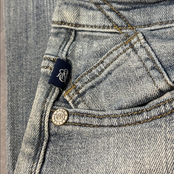 Rock & Republic • Patch Work Jeans - Picture 4 of 7